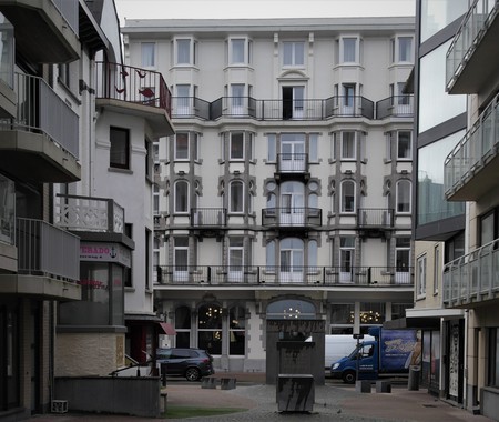 Duinkerkelaan 11, La Panne, Hotel 'Continental' (© T. Verhofstadt, photo 2019)