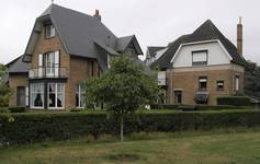 Bortierlaan 24 en Hoge Duinenlaan 25, De Panne, Villa's 'René' en 'Norbert' (© T. Verhofstadt, foto 2019)