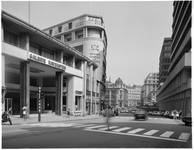 Ravensteingalerij, Brussel, inkom in Ravensteinstraat in 1958 (© Habitat Habitation, 4, p. 45, 1958)